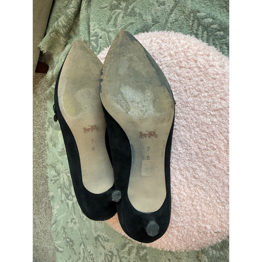 Coach Black Suede Pointed Toe Kitten Heel Pumps Buckle Accent Size 7 B - Picture 6 of 6